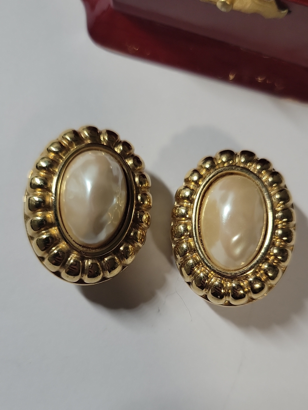 Vintage Givenchy Classic Gold-Tone Pearl Cabochon Earrings - Picture 5 of 6